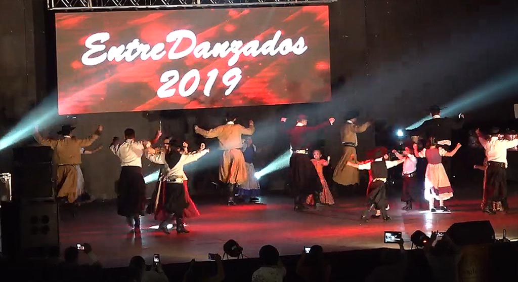 Más de 700 bailarines estuvieron en EntreDanzados 2019