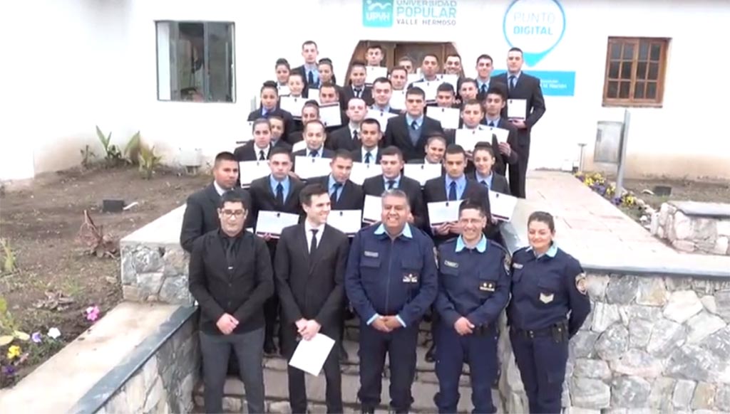 Entrega Certificados Capac. Escuela Policías Manuel Belgrano