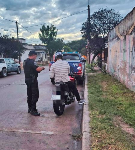 detenc-polic-1-100326-tdcred