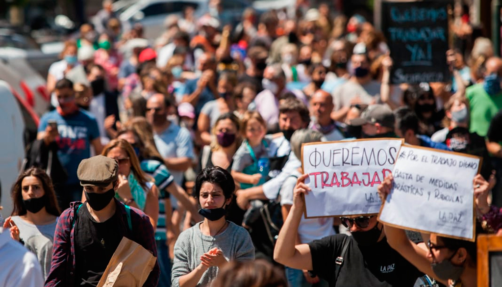 La Cumbre: protesta céntrica de comerciantes indignados