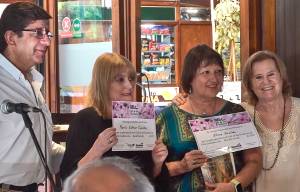 Inicio del ciclo literario Café de los escritores en Villa Giardino