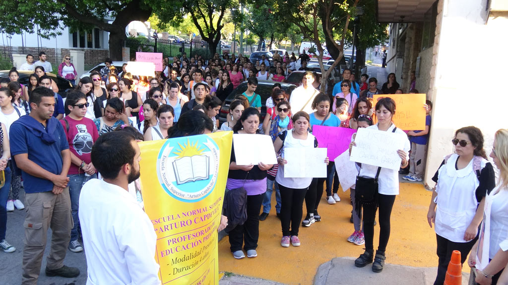 yamila marcha minuto silencio